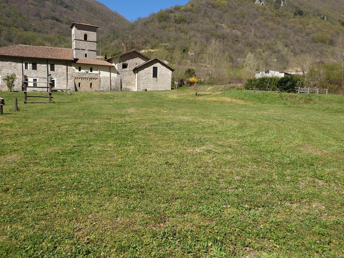 Abbazia Ss. Quirico E Giulitta Hotell Micigliano Eksteriør bilde
