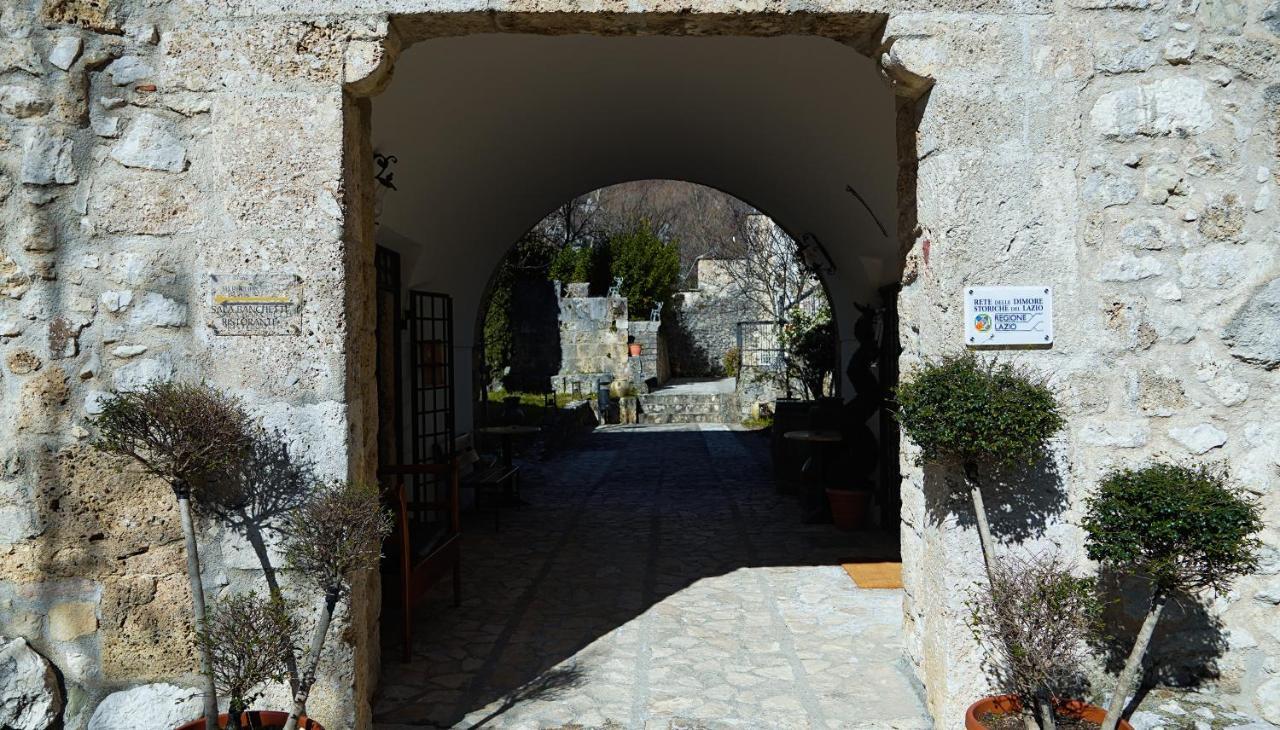 Abbazia Ss. Quirico E Giulitta Hotell Micigliano Eksteriør bilde