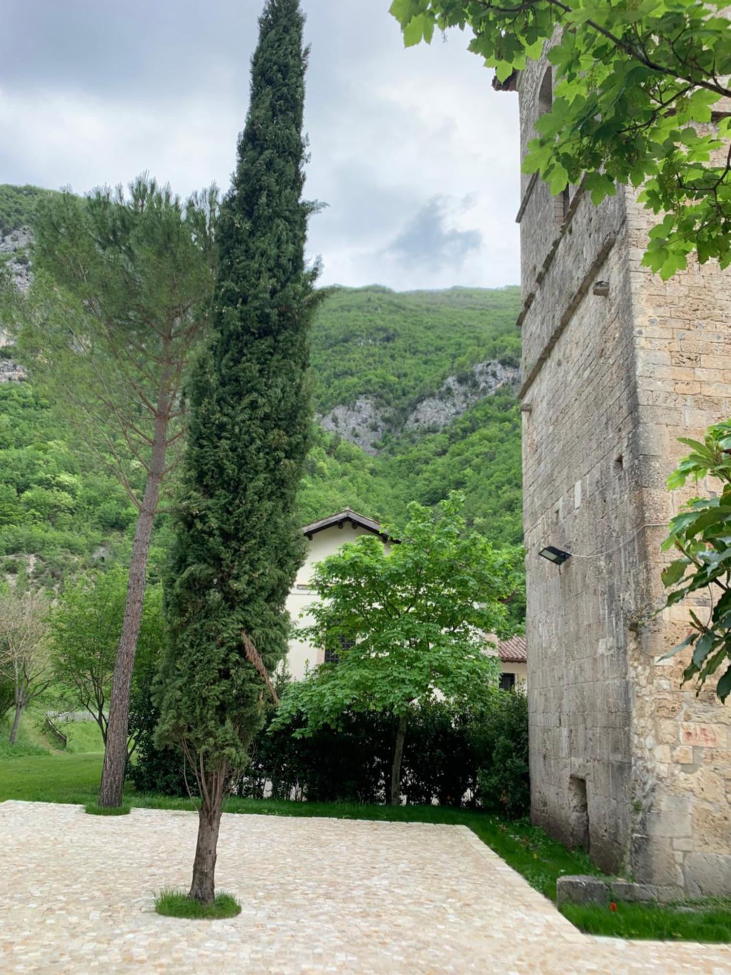 Abbazia Ss. Quirico E Giulitta Hotell Micigliano Eksteriør bilde